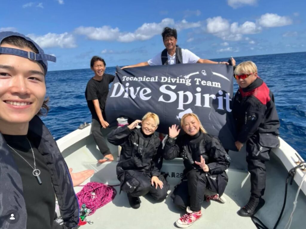 水面で「おかえり!」と声をかけてくれたサポートメンバーの笑顔をこの先もずっと忘れない!